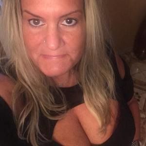 Meet your Posher, Lina